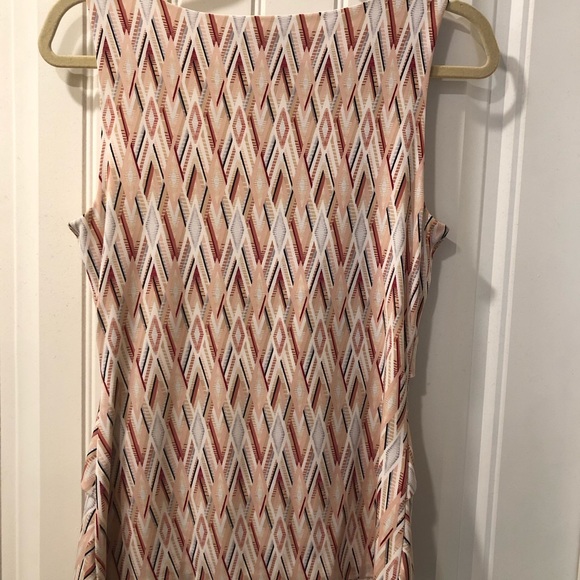 White House Black Market ladies dressy tank - Picture 2 of 3